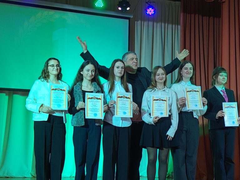 Торжественное закрытие третьего этапа республиканской олимпиады по учебным предметам и награждение победителей.