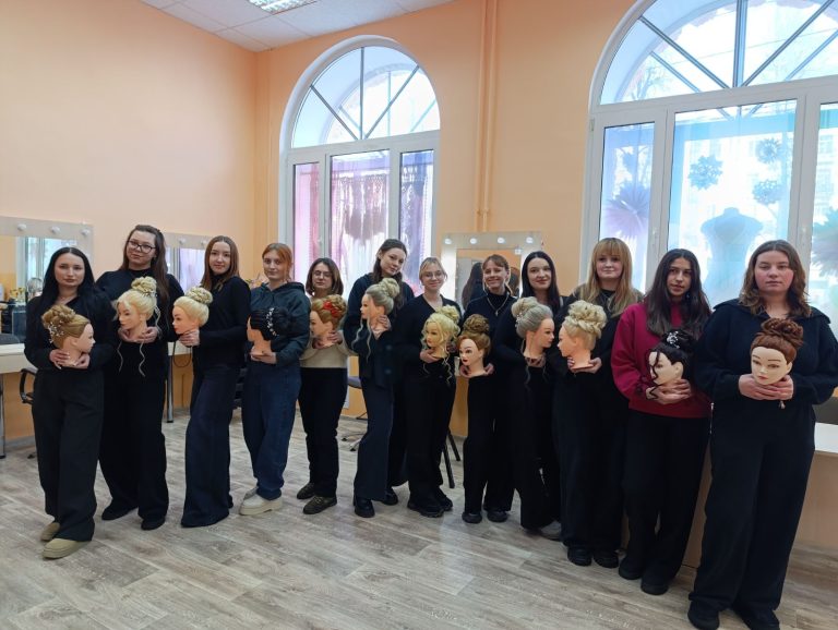 Четвёртый день профессионально-предметной недели цикловой комиссии «Парикмахерское искусство и декоративная косметика»