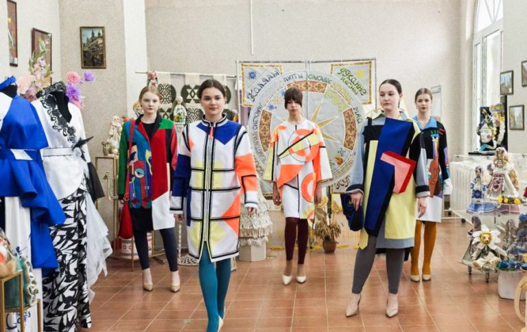 ВГИТК планирует начать подготовку вязальщиц и мастеров производственного обучения