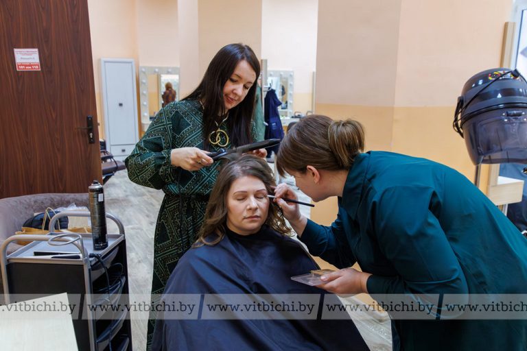 Ломая стереотипы. Как преобразилась водитель мусоровоза Ирина Леонова в проекте «Красивые люди»